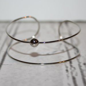 Beautiful silver wire cuff bracelet 7"